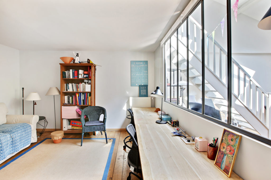 trouvez le meilleur artisan d&rsquo;int&eacute;rieur &agrave; paris en 2025. conseils pratiques pour choisir un professionnel fiable et adapt&eacute; &agrave; vos besoins de r&eacute;novation ou d&eacute;coration int&eacute;rieure.