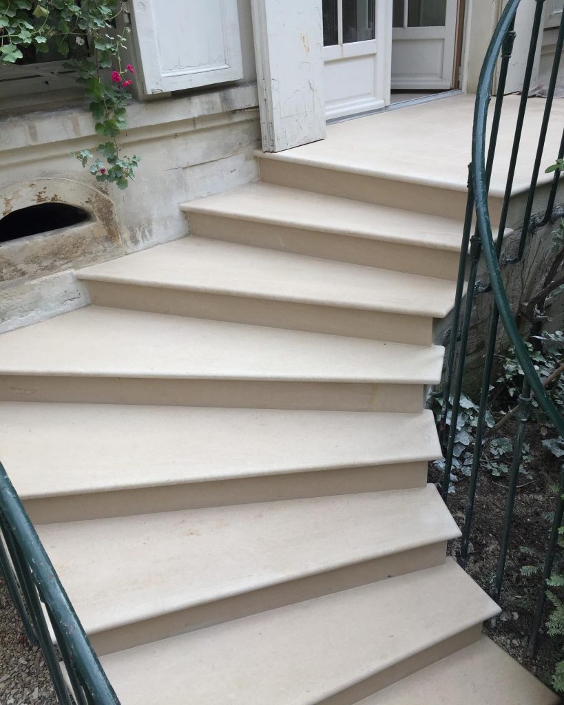 d&eacute;couvrez comment bien choisir votre entreprise de r&eacute;novation &agrave; paris 19 : conseils, astuces et crit&egrave;res essentiels pour r&eacute;ussir votre projet et donner une nouvelle vie &agrave; votre int&eacute;rieur.