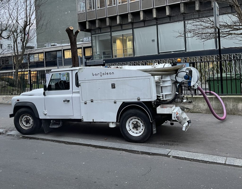entreprise sp&eacute;cialis&eacute;e dans le d&eacute;bouchage de canalisation &agrave; paris et en &icirc;le-de-france. intervention rapide 24/7 pour d&eacute;bouchage &eacute;vier, wc, colonne et toutes canalisations. devis gratuit.