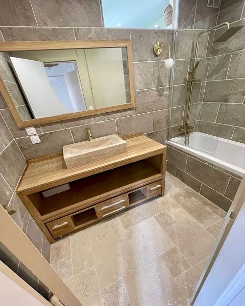 obtenez rapidement votre devis salle de bain à paris : estimation gratuite, conseils personnalisés et professionnels qualifiés pour rénover ou aménager votre salle de bain.