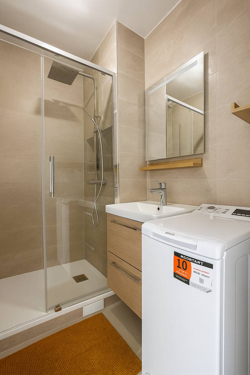 d&eacute;couvrez nos solutions de douche moderne &agrave; paris 19 : installations &eacute;l&eacute;gantes, r&eacute;novation sur mesure, mat&eacute;riaux haut de gamme pour un espace bain unique et confortable. devis gratuit et intervention rapide.