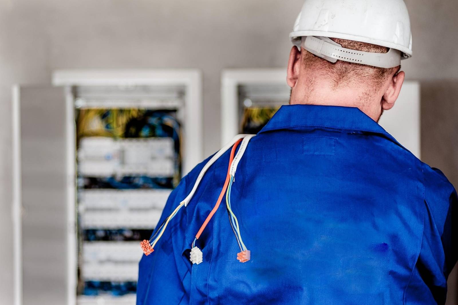 Rénovation installation électrique Paris 19ème besoin d'un électricien à paris 19 ? nos experts interviennent rapidement pour tous vos travaux d'électricité : installation, dépannage et mise aux normes. devis gratuit !