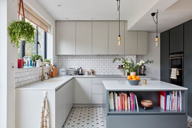 trouvez les meilleurs mat&eacute;riaux pour la r&eacute;novation de votre cuisine &agrave; paris 19 : conseils, qualit&eacute; et solutions sur-mesure pour un espace moderne et fonctionnel.