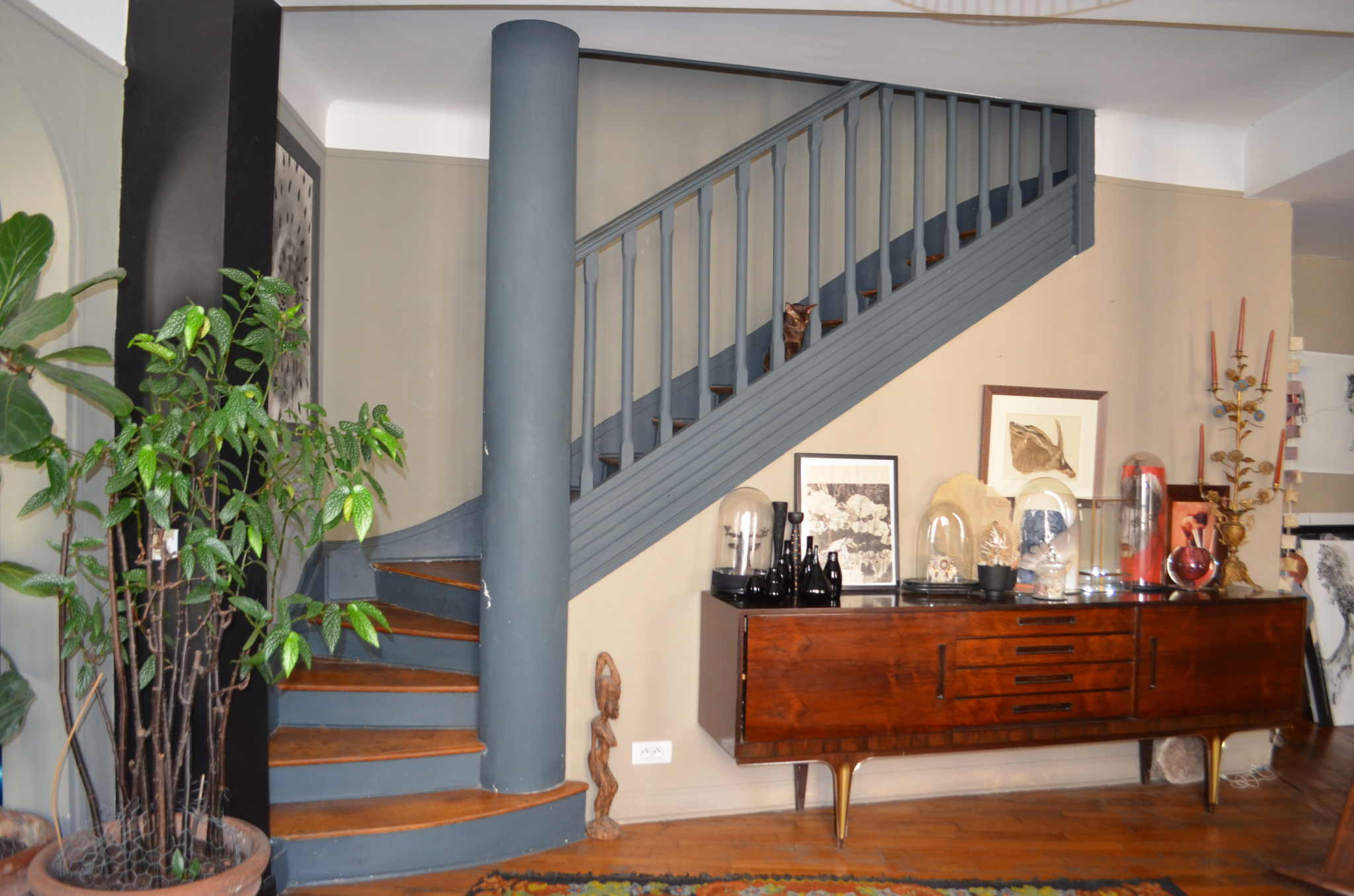 Travaux peinture appartement Paris 75019 obtenez un appartement rafraîchi dans le 75019 grâce à nos services professionnels de peinture. qualité, réactivité et devis gratuit pour tous vos travaux à paris 19e.