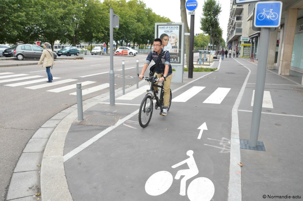 Début des travaux pour l'aménagement de pistes cyclables dans la rue Manin découvrez tout ce qu