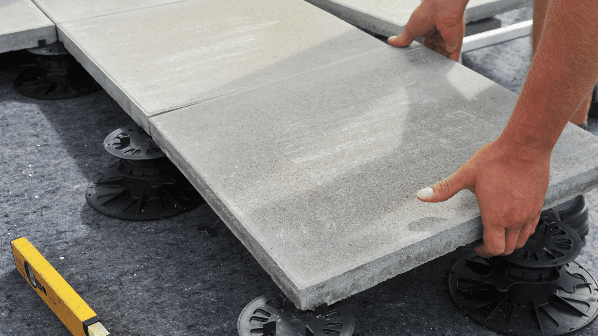 d&eacute;couvrez les prix au m2 du carrelage en fonction des diff&eacute;rents mat&eacute;riaux, coloris et qualit&eacute;s. comparez les tarifs pour bien estimer votre budget avant vos travaux de r&eacute;novation ou de construction.