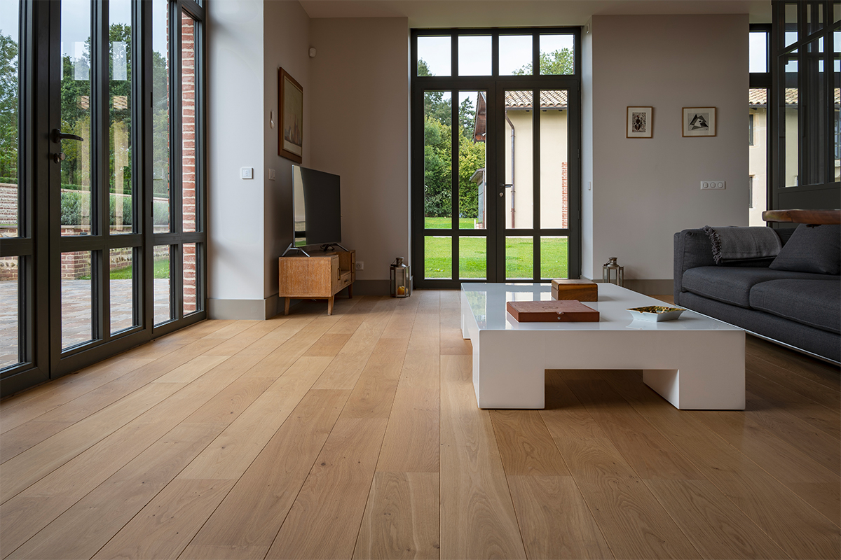 découvrez le prix du parquet au m2 selon les différents types : massif, stratifié, flottant. conseils pour choisir, poser et estimer le coût de votre parquet en 2024.