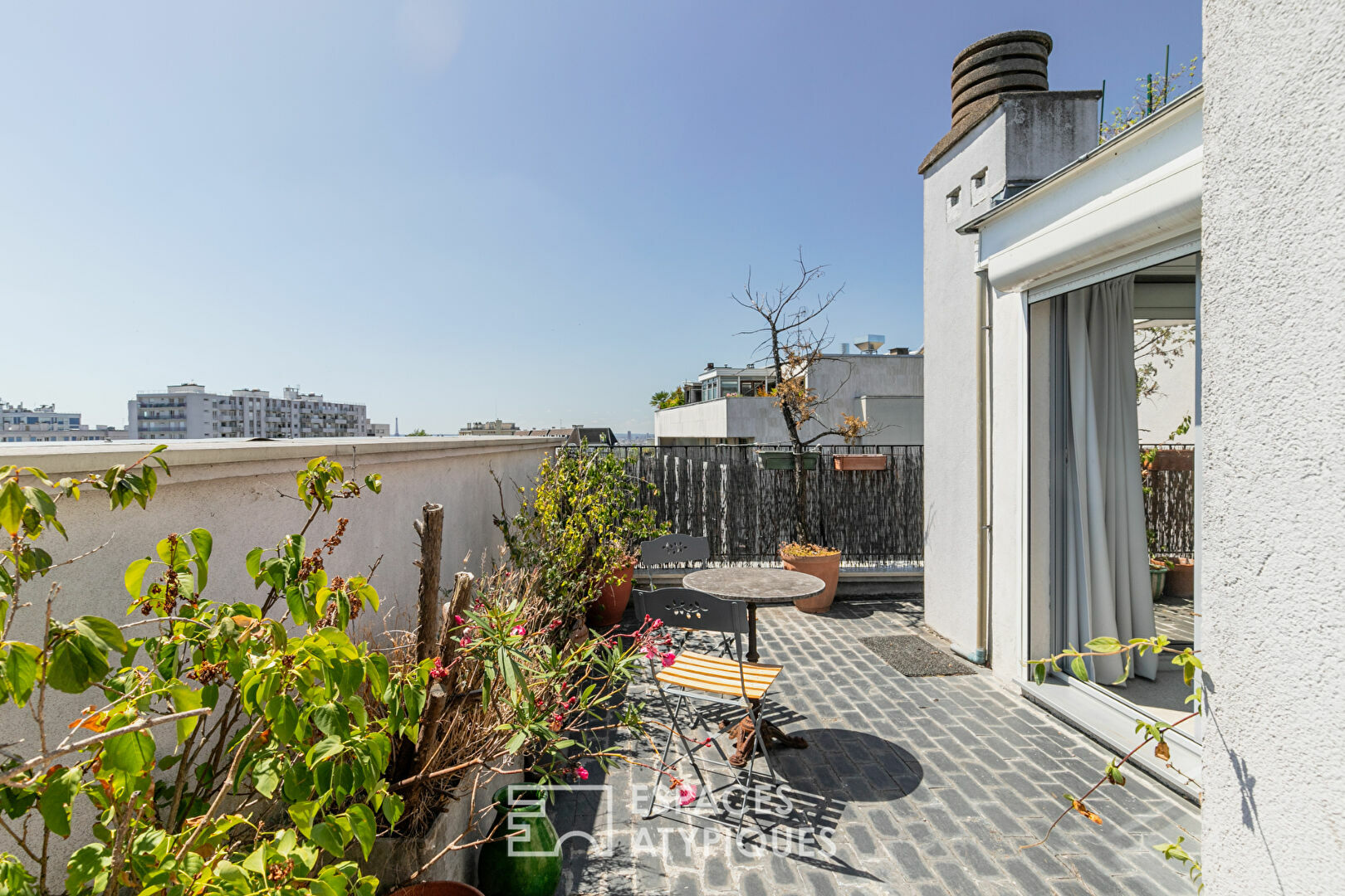 Prix rénovation totale Paris 75019 découvrez les prix de la rénovation à paris 75019 : tarifs moyens, conseils pour estimer votre budget et trouver des professionnels qualifiés pour tous vos travaux de rénovation dans le 19e arrondissement.