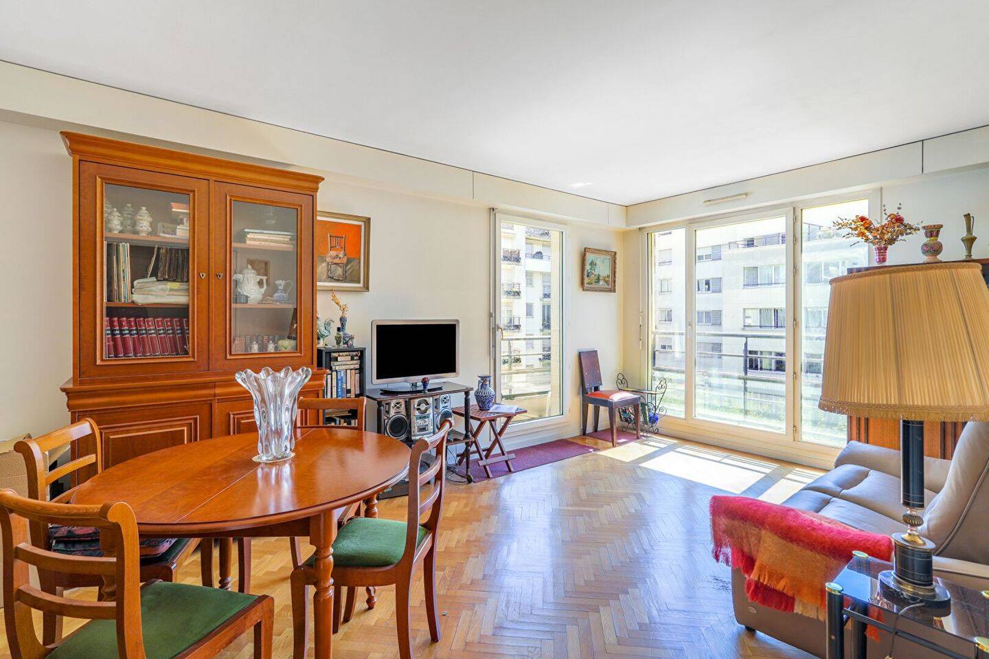 confiez la r&eacute;novation de votre appartement &agrave; paris 19 &agrave; des professionnels exp&eacute;riment&eacute;s. devis gratuit, travaux sur mesure, transformation compl&egrave;te ou partielle pour un habitat moderne et confortable.