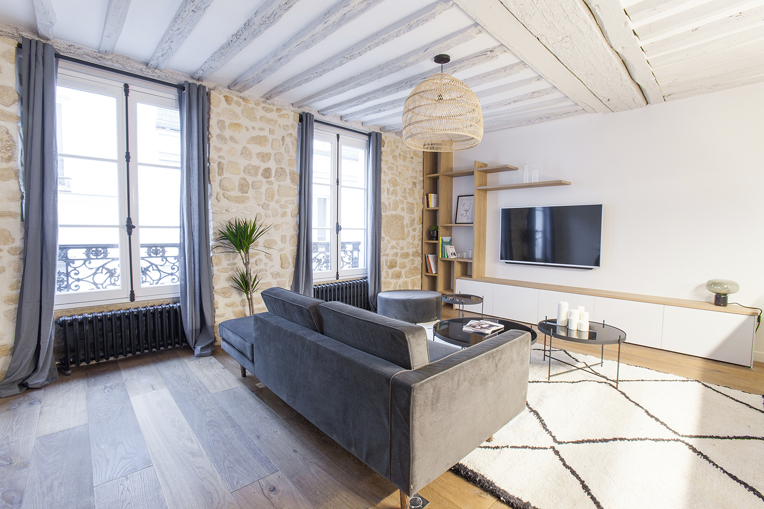 découvrez nos services de rénovation d'appartements à paris : conseils personnalisés, gestion complète des travaux et transformation sur-mesure pour valoriser votre bien. demandez votre devis gratuit !