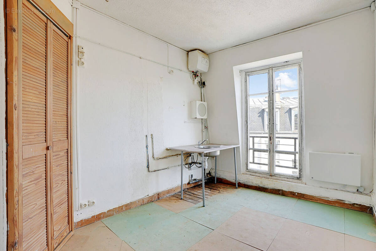 confiez la r&eacute;novation de votre appartement &agrave; paris 75015 &agrave; des professionnels exp&eacute;riment&eacute;s. travaux sur mesure, mat&eacute;riaux de qualit&eacute; et respect des d&eacute;lais pour un int&eacute;rieur moderne et personnalis&eacute;.