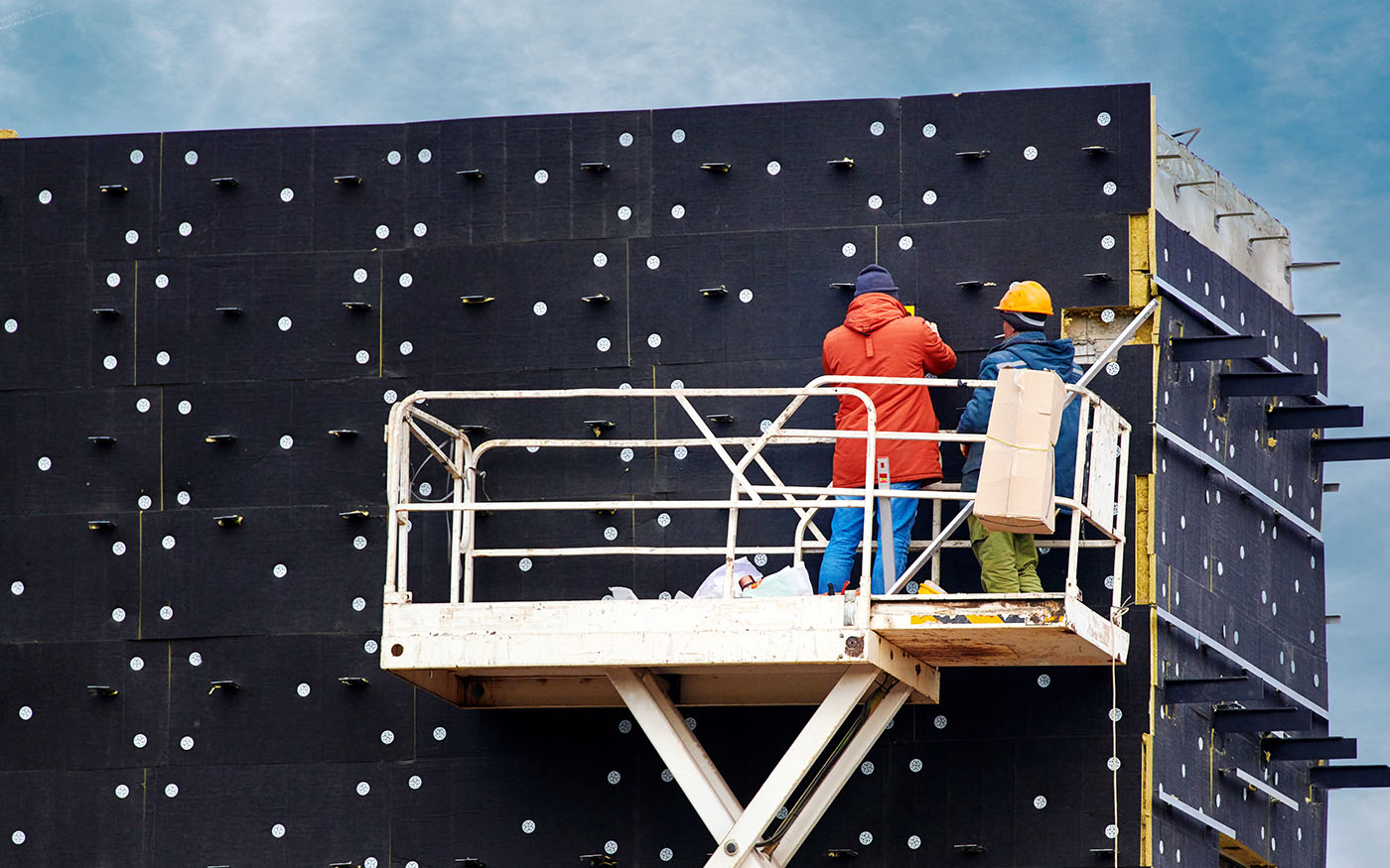 d&eacute;couvrez nos solutions de r&eacute;novation de b&acirc;timent : conseils, experts et services sur mesure pour moderniser, am&eacute;liorer et valoriser votre bien immobilier en toute s&eacute;r&eacute;nit&eacute;.