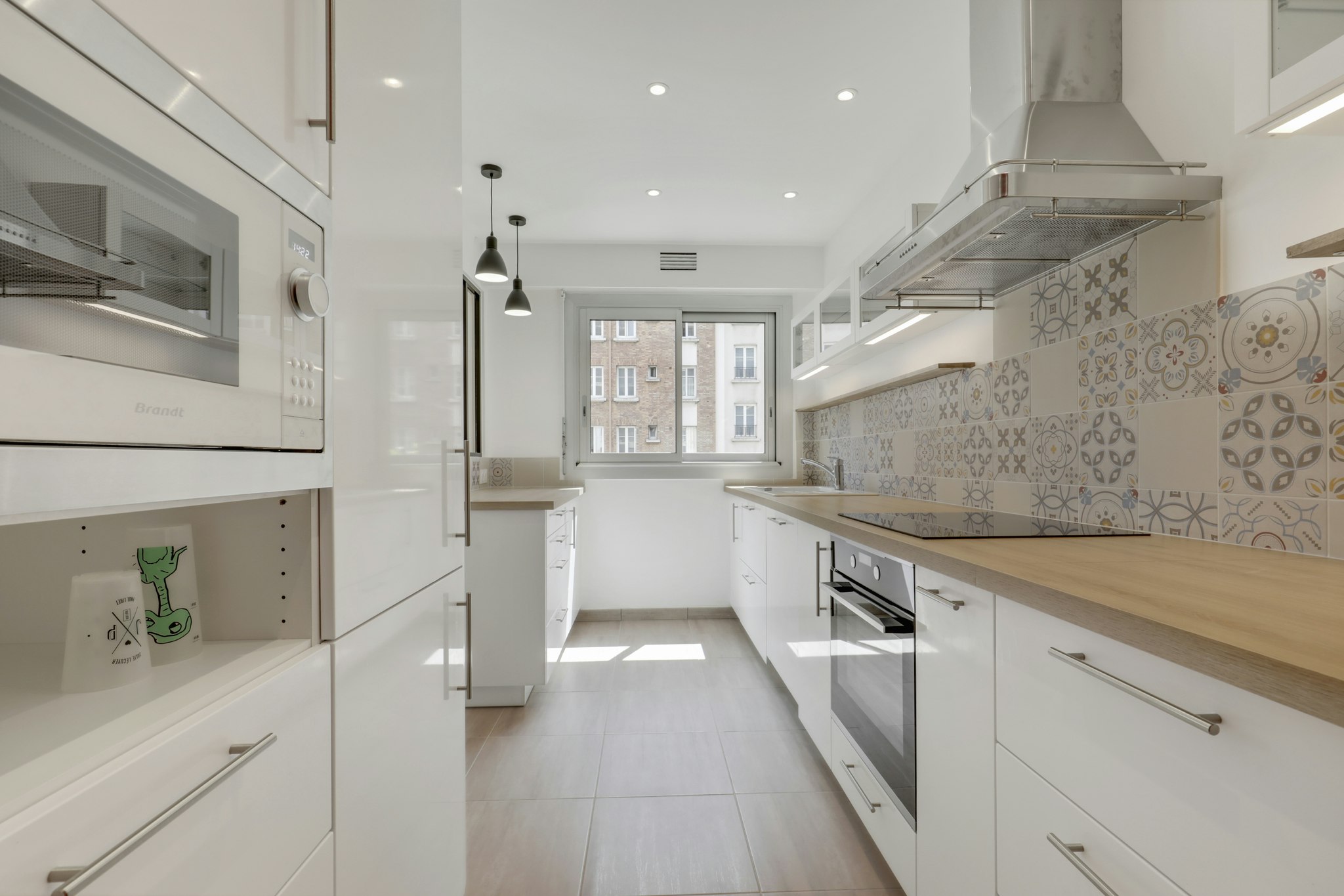 confiez la rénovation de votre cuisine professionnelle à paris à des experts. solutions sur mesure, respect des normes, aménagement optimisé et livraison rapide pour votre restaurant ou espace professionnel.