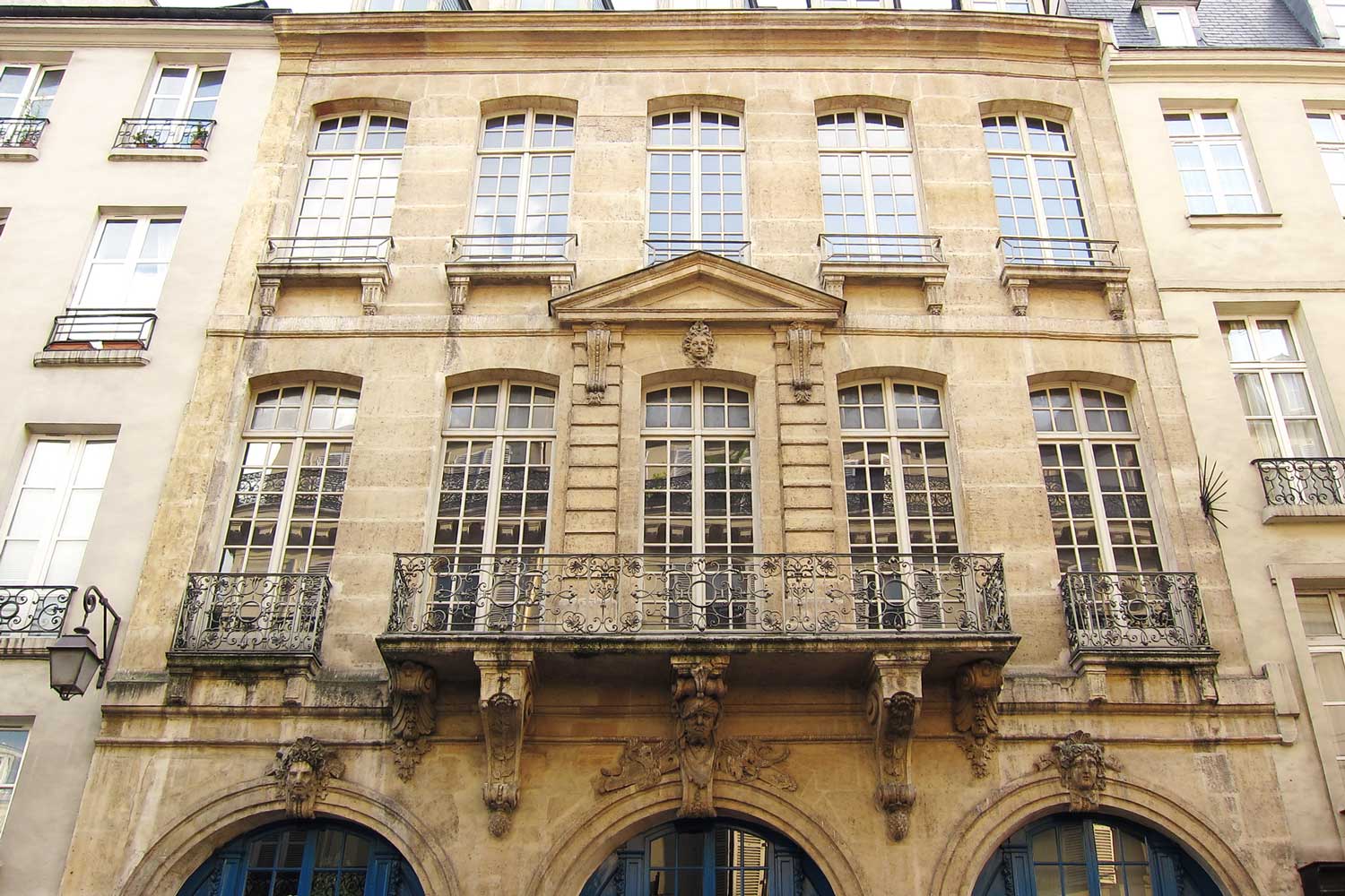 confiez la r&eacute;novation de votre immeuble &agrave; paris 19 &agrave; des experts. qualit&eacute;, respect des d&eacute;lais et accompagnement personnalis&eacute; pour valoriser votre patrimoine immobilier.