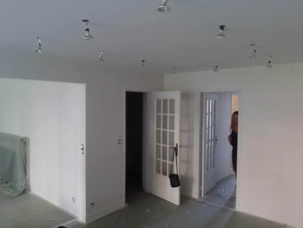 confiez votre rénovation intérieure dans le 75019 à notre équipe d’experts. bénéficiez de conseils personnalisés et de travaux de qualité pour embellir votre appartement ou maison à paris 19ème.