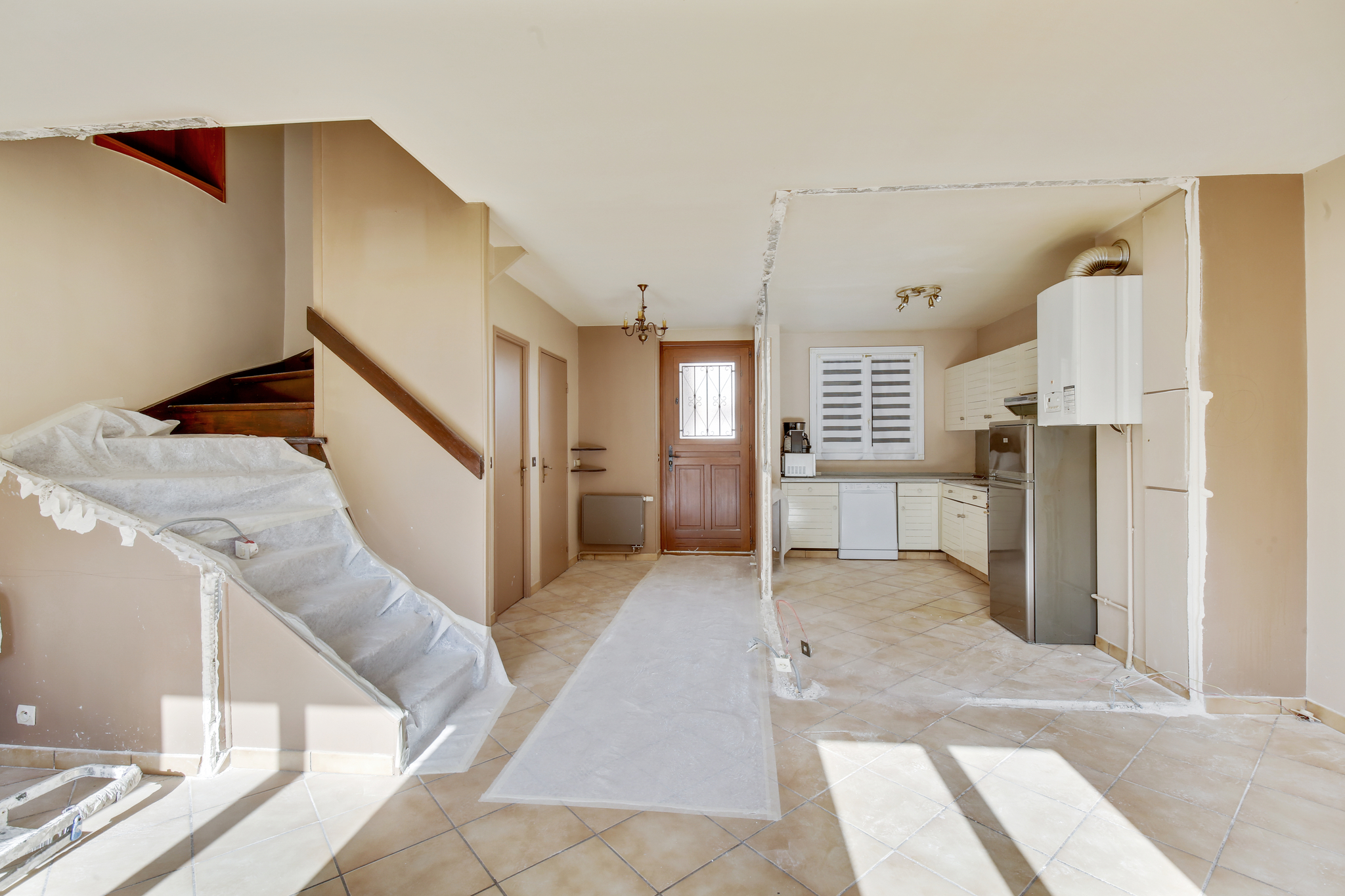 entreprise de rénovation de maison découvrez nos conseils et idées pour réussir la rénovation de votre maison : astuces travaux, budget, choix des matériaux et professionnels pour moderniser et valoriser votre habitat.