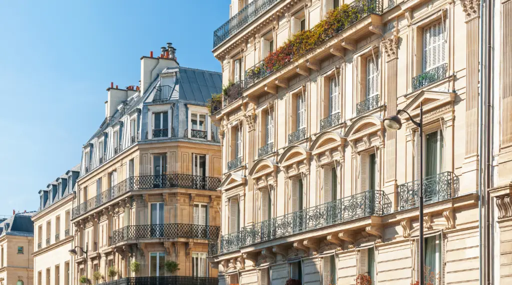 découvrez nos services de rénovation à paris : travaux de qualité, conseils personnalisés et accompagnement complet pour rénover votre appartement ou maison. obtenez un devis gratuit dès maintenant !