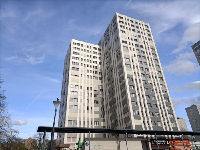 Rénovation lourde vs légère à Paris 75019 : que choisir ? confiez votre projet de rénovation à paris 75019 à des professionnels qualifiés. travaux de qualité, devis gratuit et accompagnement personnalisé pour rénover appartement, maison ou local professionnel.