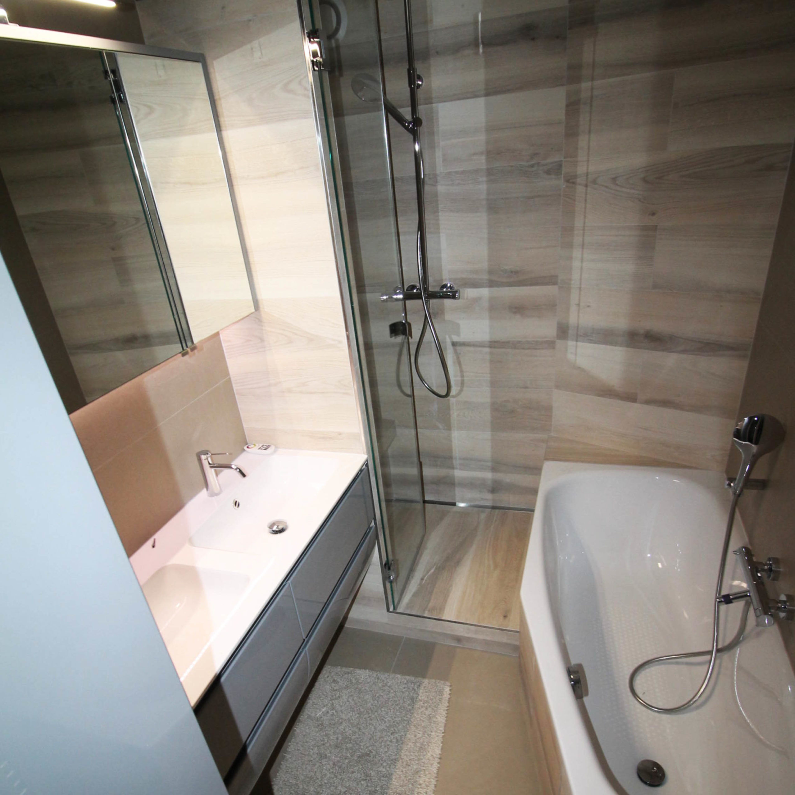 Rénovation salle de bain garantie Paris 19ème confiez la rénovation de votre salle de bain à paris 19 à des experts. devis gratuit, conseils personnalisés et réalisations sur mesure pour un espace moderne et fonctionnel.