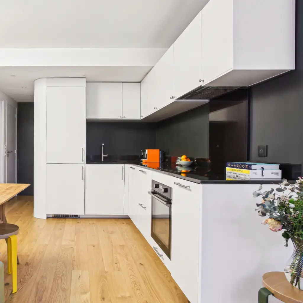 confiez vos projets de rénovation à un spécialiste à asnières. services professionnels, devis gratuit et accompagnement personnalisé pour tous vos travaux de rénovation intérieure et extérieure.