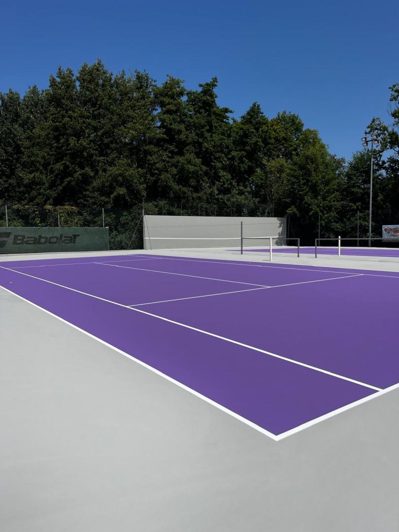 d&eacute;couvrez notre service de r&eacute;novation de courts de tennis &agrave; p&egrave;reire : remise &agrave; neuf, entretien de qualit&eacute; et solutions sur mesure pour des terrains performants et durables.