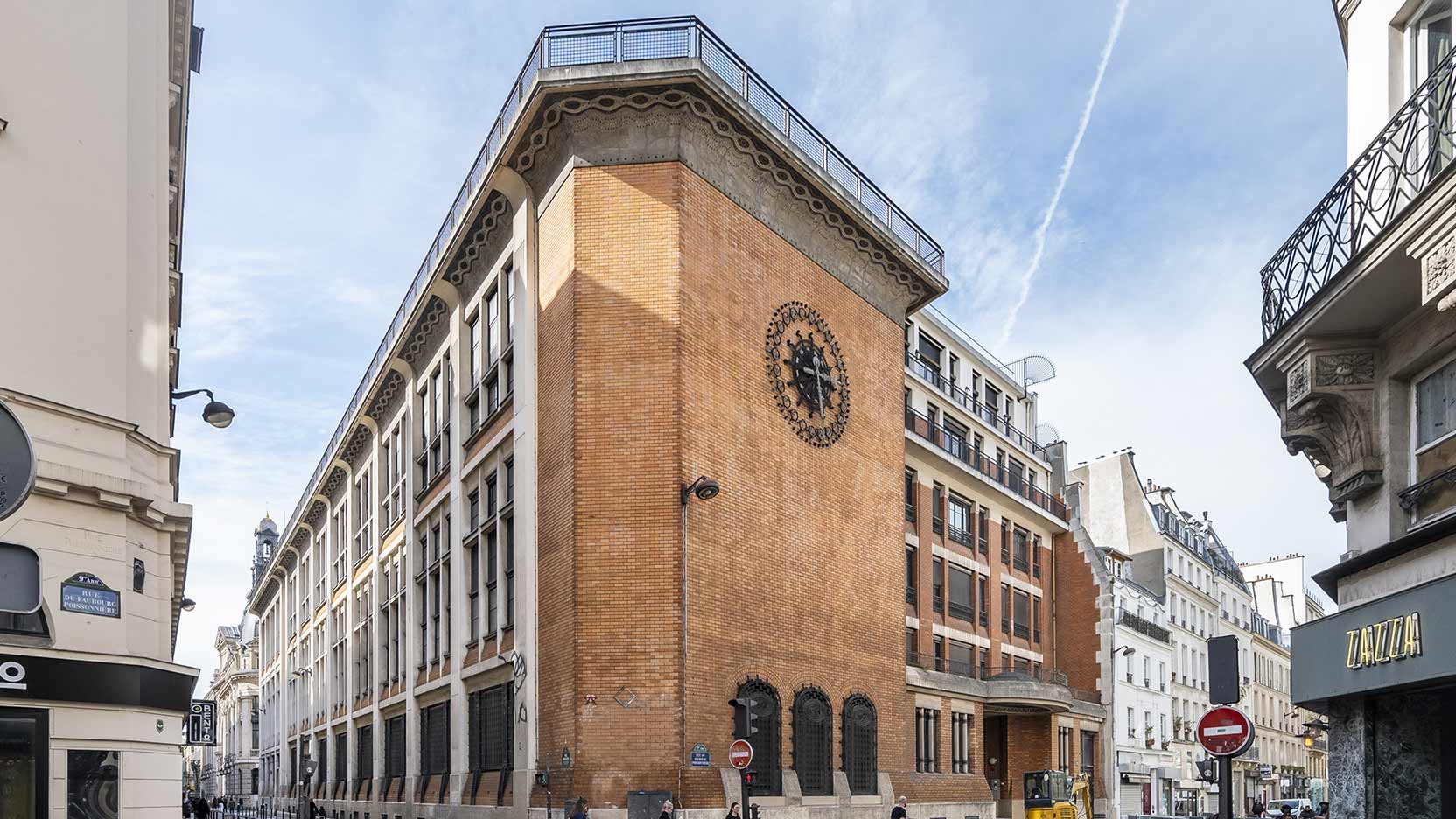 d&eacute;couvrez les tendances et conseils pour vos r&eacute;novations &agrave; paris en 2025 : mat&eacute;riaux innovants, r&eacute;glementations, aides et astuces pour r&eacute;ussir votre projet de r&eacute;novation dans la capitale.