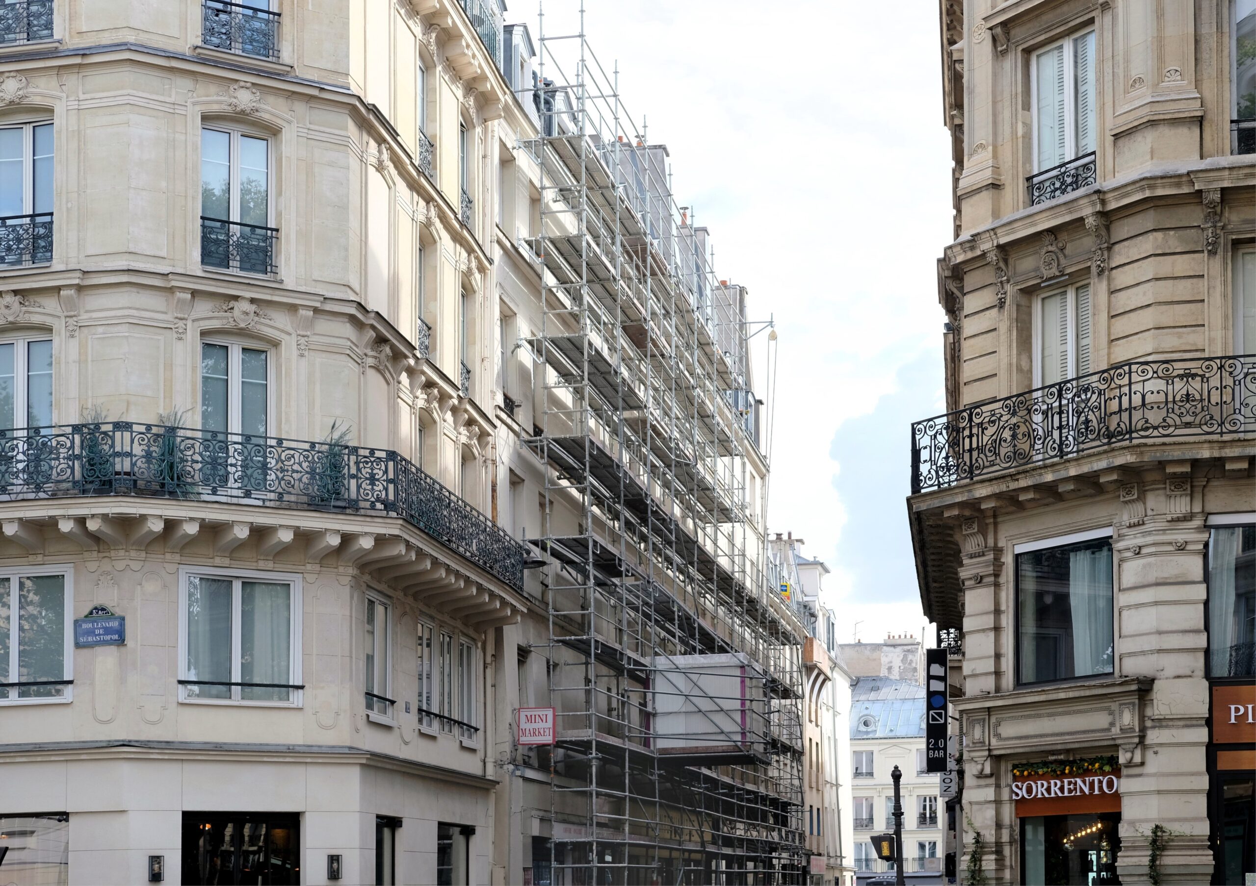 Améliorer l'acoustique de son logement lors d'une rénovation à Paris 75019 améliorez le confort sonore de votre espace à paris 75019 grâce à notre expertise en acoustique et rénovation. solutions sur mesure pour particuliers et professionnels.