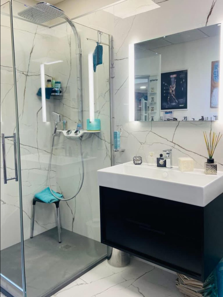 trouvez les meilleurs artisans spécialisés dans la rénovation et l’aménagement de salle de bain à paris 75019. demandez votre devis gratuit et profitez d’un service de qualité professionnelle.