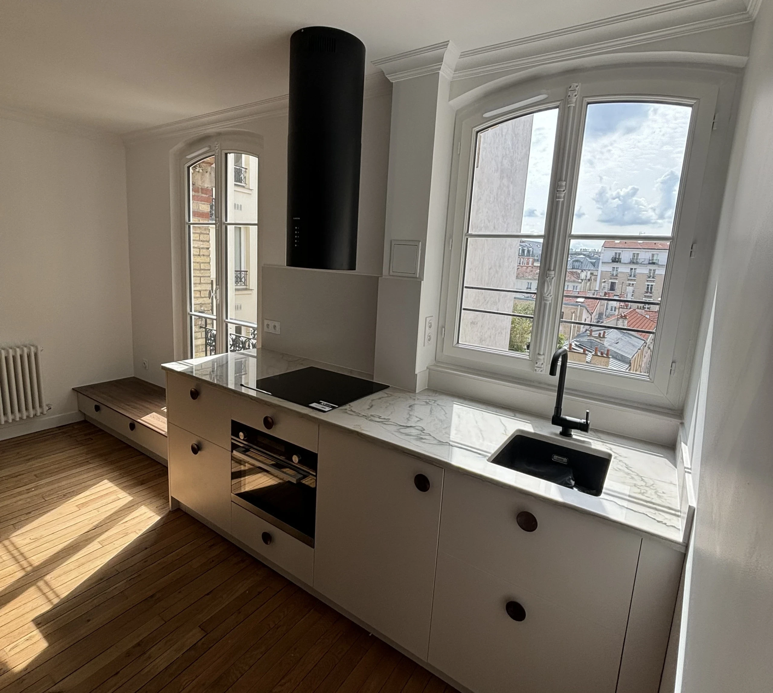 Refaire sa cuisine pour mieux louer son bien à Paris 19ème découvrez notre service de rénovation de cuisine à paris 19 : conception sur mesure, matériaux de qualité et équipe expérimentée pour transformer votre espace culinaire selon vos envies. devis gratuit.