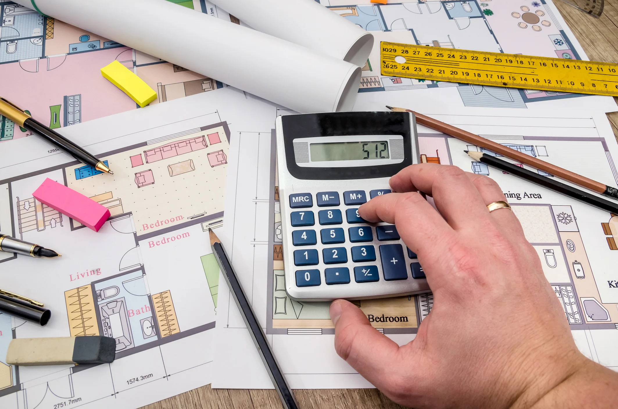 Comment négocier le prix avec un artisan rénovation à Paris 19 découvrez nos conseils pour négocier le prix d’un artisan à paris 19. astuces, arguments efficaces et bonnes pratiques pour obtenir le meilleur tarif sans compromettre la qualité de vos travaux.