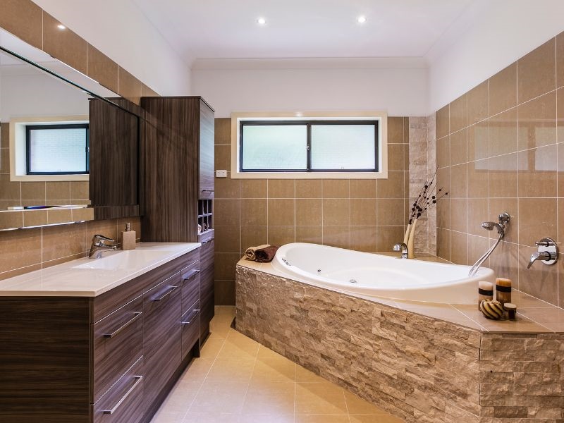 découvrez comment optimiser votre investissement pour une salle de bain à paris 75019 : conseils pratiques, choix des matériaux et astuces pour valoriser votre bien immobilier.