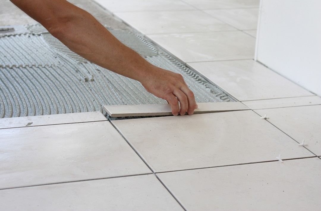 carrelage pose prix découvrez tout ce qu’il faut savoir sur le prix de la pose de carrelage : tarifs au m², facteurs qui influencent le coût, exemples de devis et conseils pour bien choisir votre artisan carreleur.