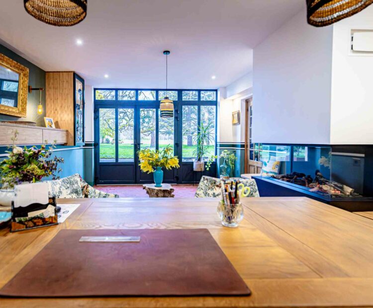 d&eacute;couvrez nos conseils et id&eacute;es pour r&eacute;ussir la r&eacute;novation de votre appartement en 2025 : tendances, astuces, budget et d&eacute;marches pour transformer votre espace de vie en toute s&eacute;r&eacute;nit&eacute;.