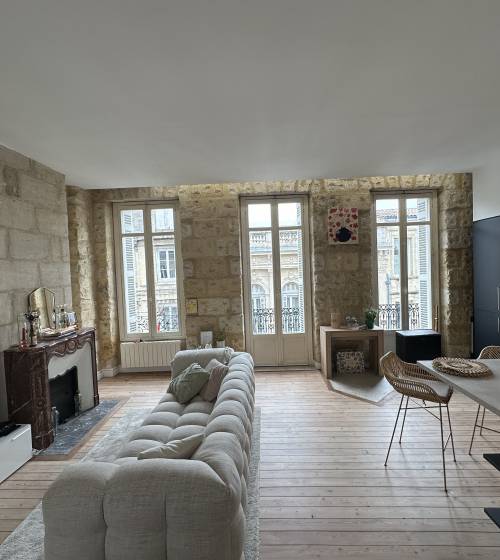 découvrez nos conseils et idées tendances pour réussir la rénovation de votre appartement en 2025. astuces, budget, matériaux innovants et designs modernes pour transformer votre intérieur facilement.