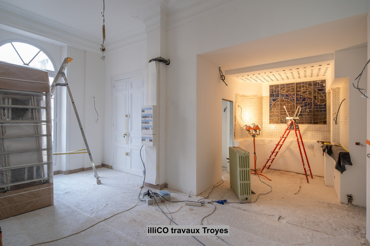 Rénover un appartement en famille : organisation à Paris 19 confiez la rénovation de votre appartement à paris 19 à nos experts pour un intérieur moderne, fonctionnel et sur-mesure. devis personnalisé et accompagnement complet.
