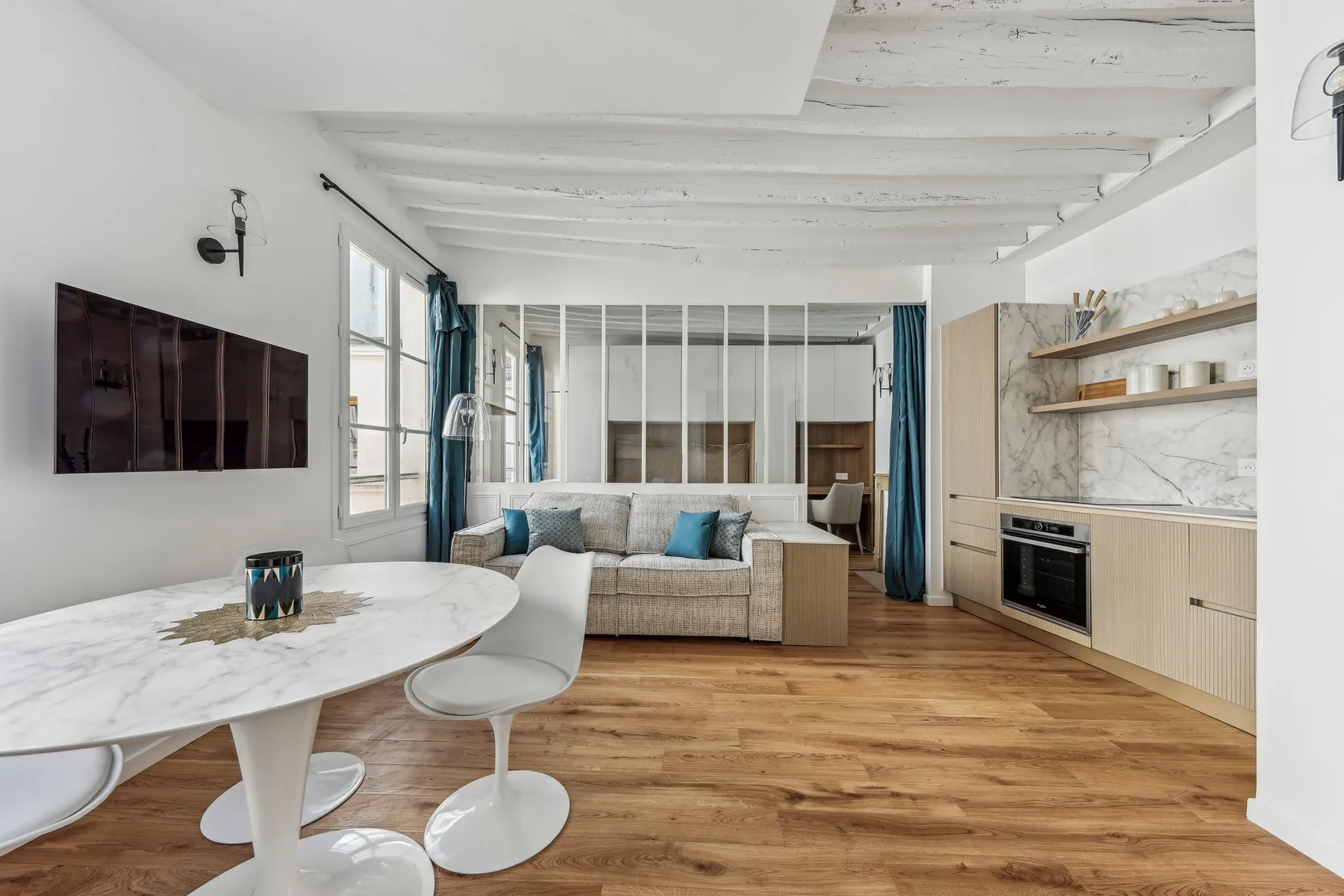 confiez la r&eacute;novation de votre appartement &agrave; paris en 2025 &agrave; des experts. travaux sur-mesure, conseils personnalis&eacute;s et accompagnement complet pour un int&eacute;rieur moderne et confortable.