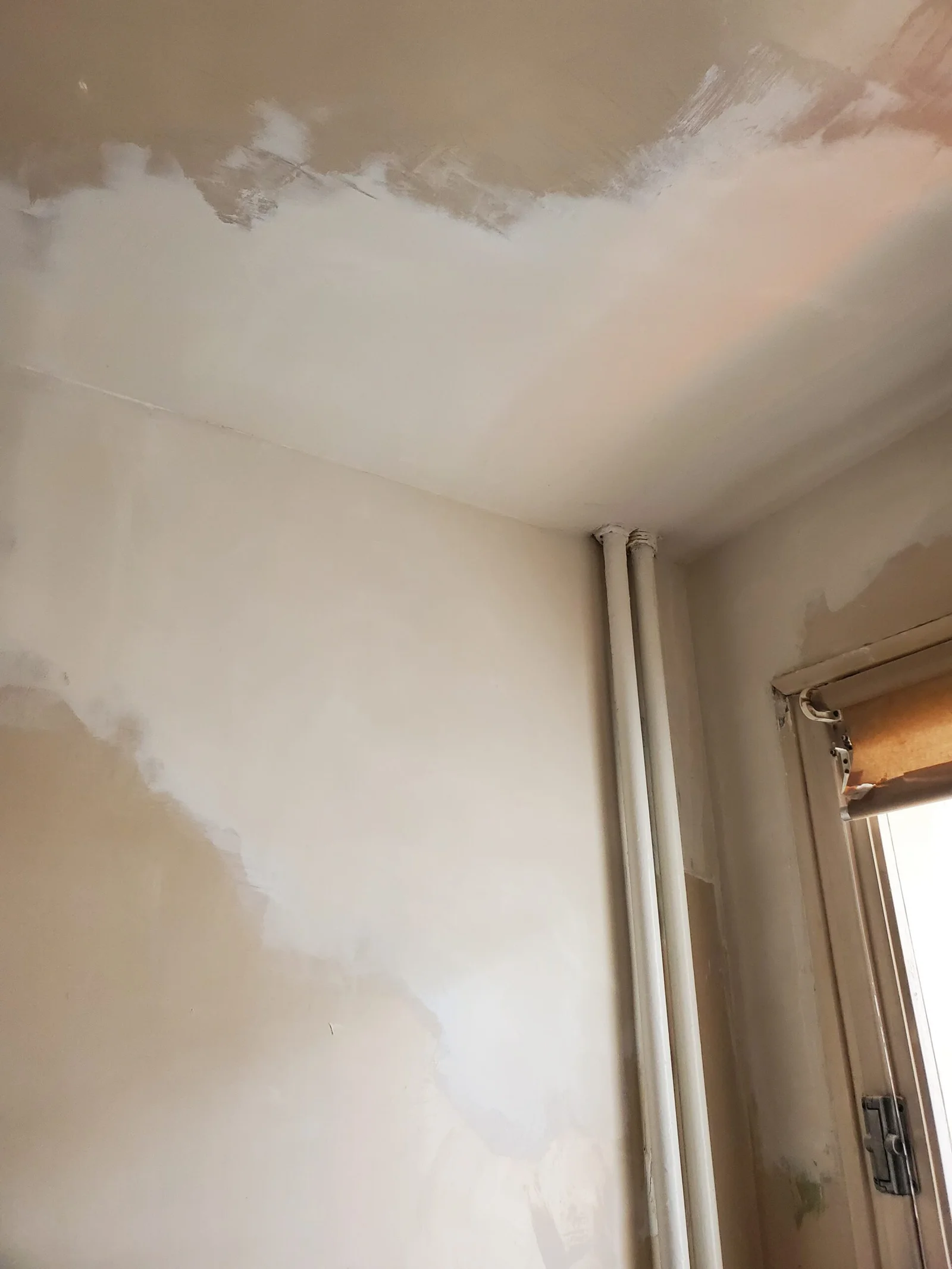 découvrez nos services de rénovation après dégâts des eaux à paris 75019 : intervention rapide, diagnostic précis et remise en état professionnelle de votre logement ou local.