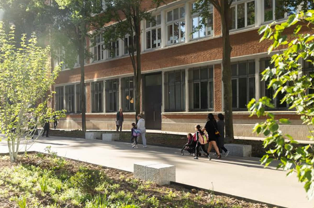 d&eacute;couvrez comment la r&eacute;novation des &eacute;coles et cr&egrave;ches &agrave; paris vise &agrave; offrir des espaces durables, innovants et adapt&eacute;s aux besoins des enfants d&rsquo;ici 2050.