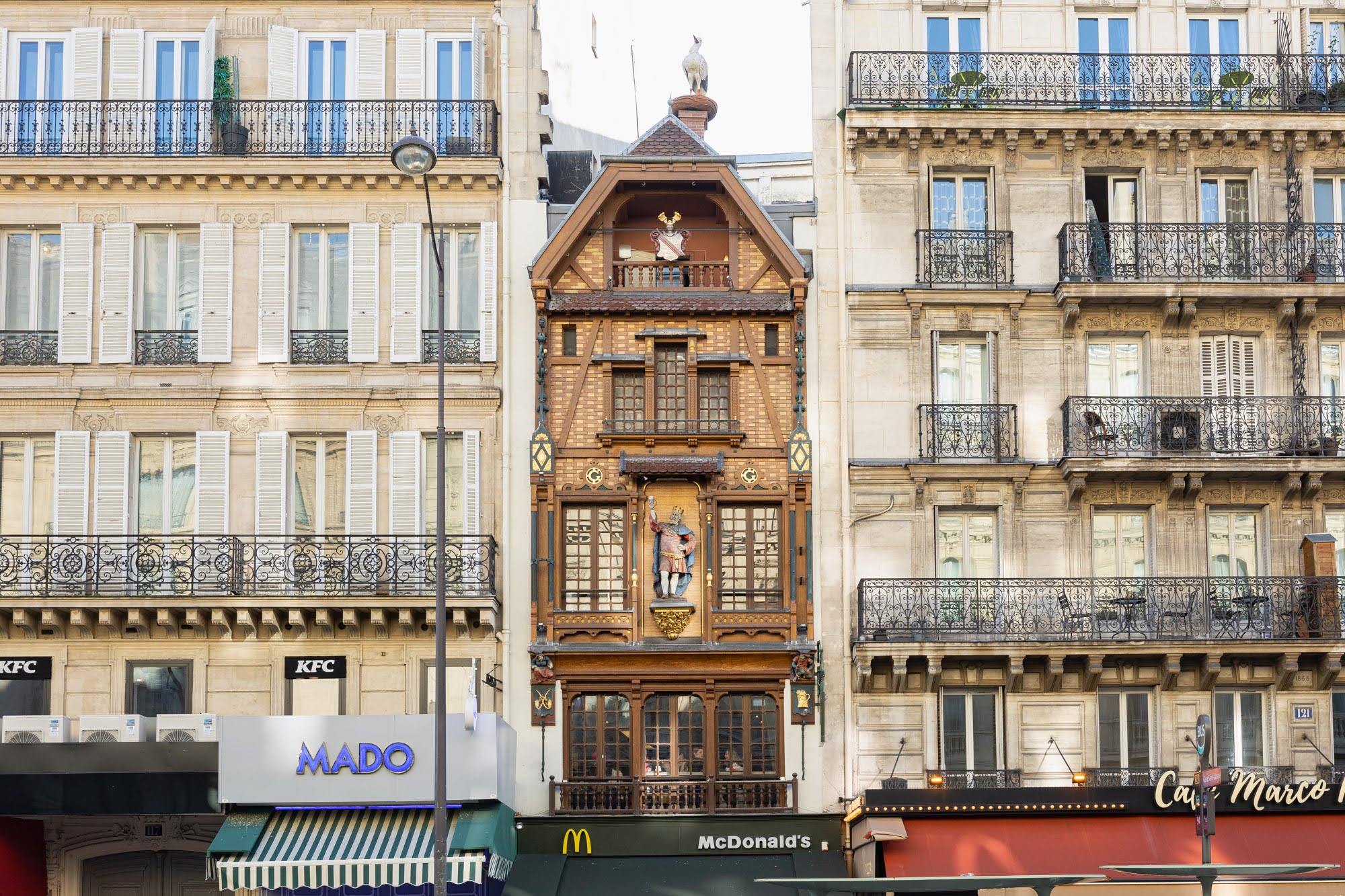donnez une nouvelle vie &agrave; votre fa&ccedil;ade &agrave; paris 19. sp&eacute;cialistes de la r&eacute;novation, nous proposons des solutions durables et esth&eacute;tiques pour valoriser votre immeuble ou maison. devis gratuit et conseils personnalis&eacute;s.