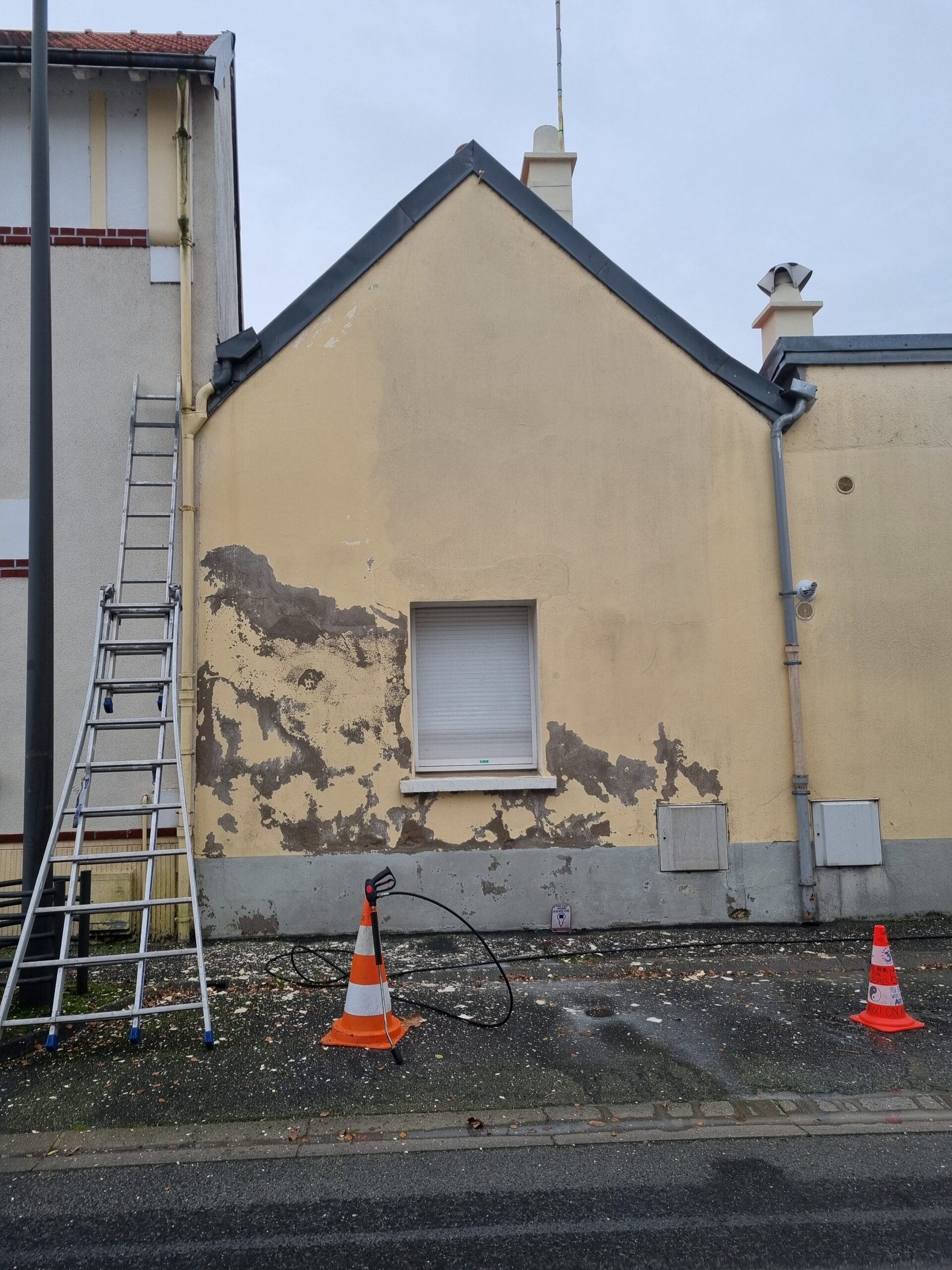confiez vos travaux de rénovation à jm boutoille, spécialiste de l’habitat. bénéficiez d’un accompagnement personnalisé et de solutions sur mesure pour rénover votre maison en toute sérénité.