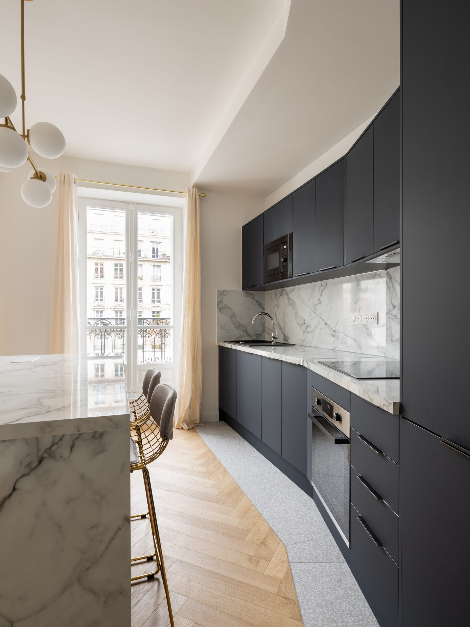 confiez la rénovation intérieure de votre appartement ou maison à paris 75019 à des experts. devis gratuit, travaux sur mesure, matériaux de qualité, conseils personnalisés pour sublimer votre intérieur.