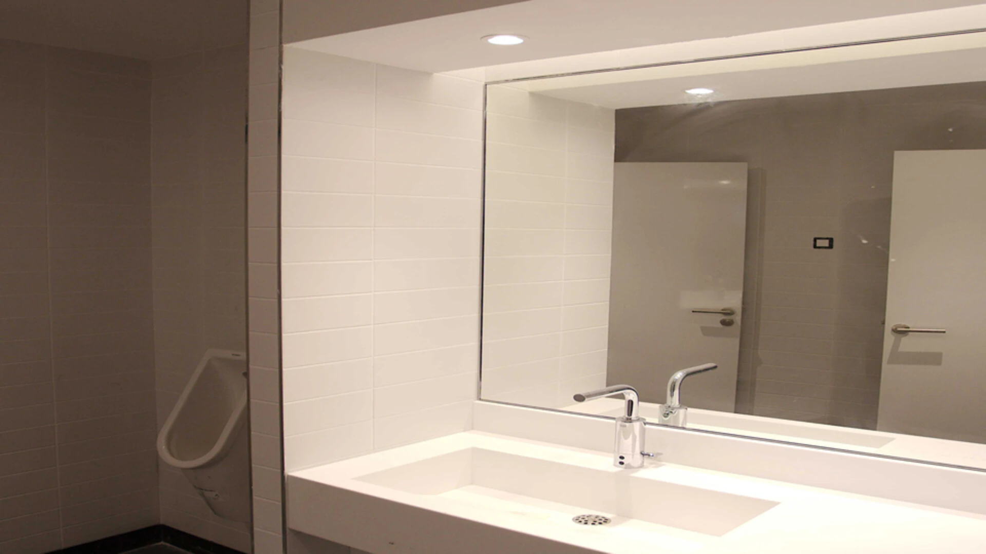 d&eacute;couvrez nos solutions de r&eacute;novation &agrave; levallois-perret : travaux de qualit&eacute;, &eacute;quipe exp&eacute;riment&eacute;e, conseils personnalis&eacute;s pour transformer votre int&eacute;rieur. devis gratuit et accompagnement sur-mesure.