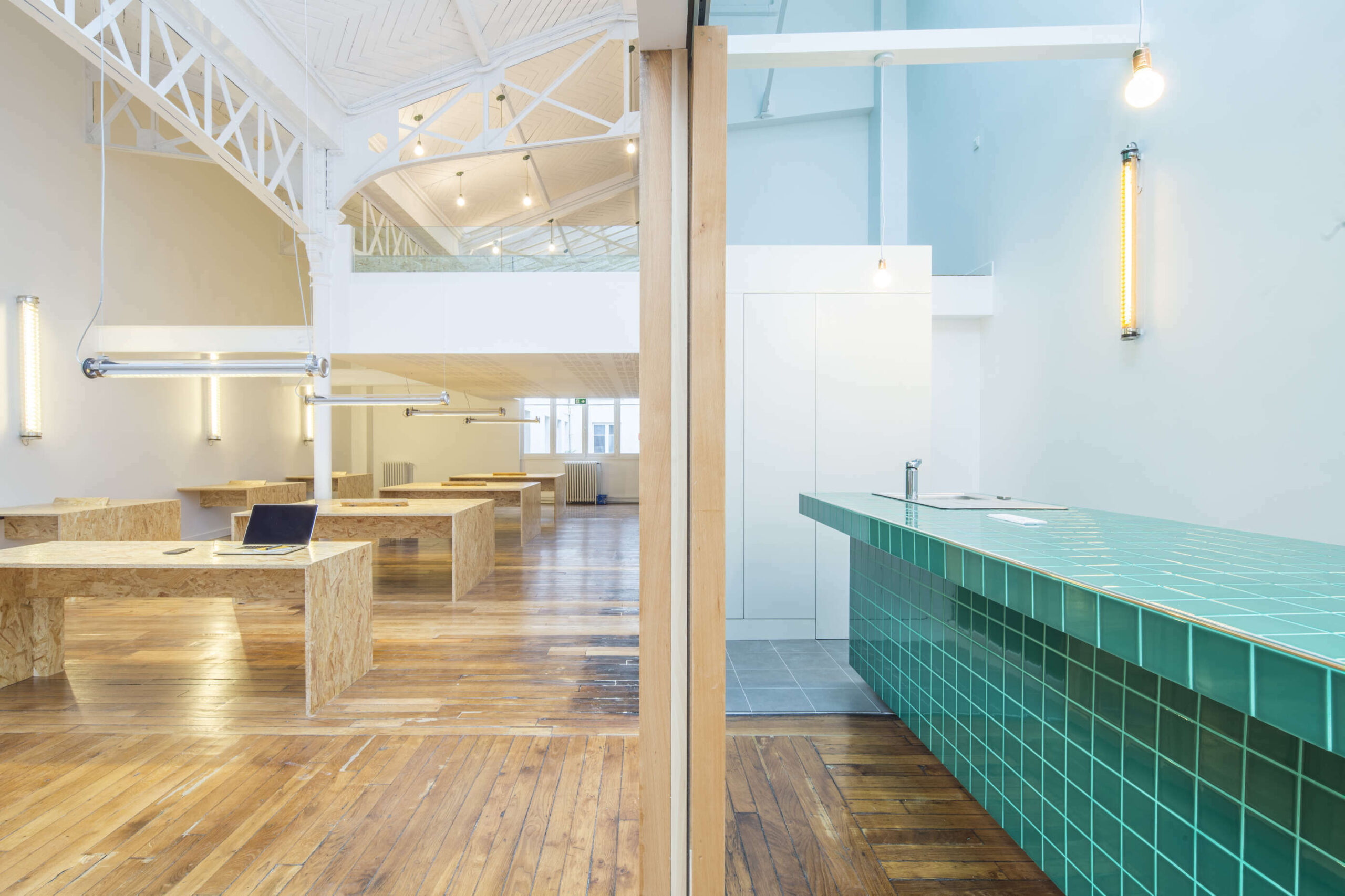 d&eacute;couvrez notre service de r&eacute;novation de luxe &agrave; paris 75019 : transformation haut de gamme de votre int&eacute;rieur, expertise sur-mesure et mat&eacute;riaux d&rsquo;exception. offrez &agrave; votre bien un nouveau prestige.