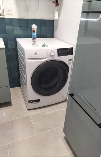 confiez la rénovation de votre salle de bain à des experts à paris 19e. modernisez votre espace avec des solutions sur-mesure, un accompagnement personnalisé et des finitions de qualité.