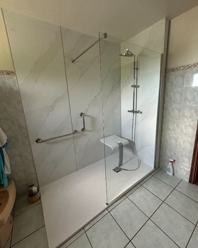 spécialistes en rénovation de salle de bain pmr à paris 19 : accessibilité, sécurité et confort pour tous. obtenez un devis personnalisé pour adapter votre salle de bain aux normes pmr.