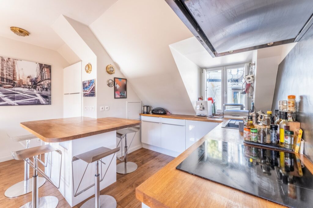 Pourquoi rénover son appartement à Paris 75019 ? vous souhaitez rénover un appartement à paris 75019 ? découvrez nos conseils, idées et astuces pour une rénovation réussie : budget, démarches, artisans, inspirations et devis gratuits adaptés à vos besoins.