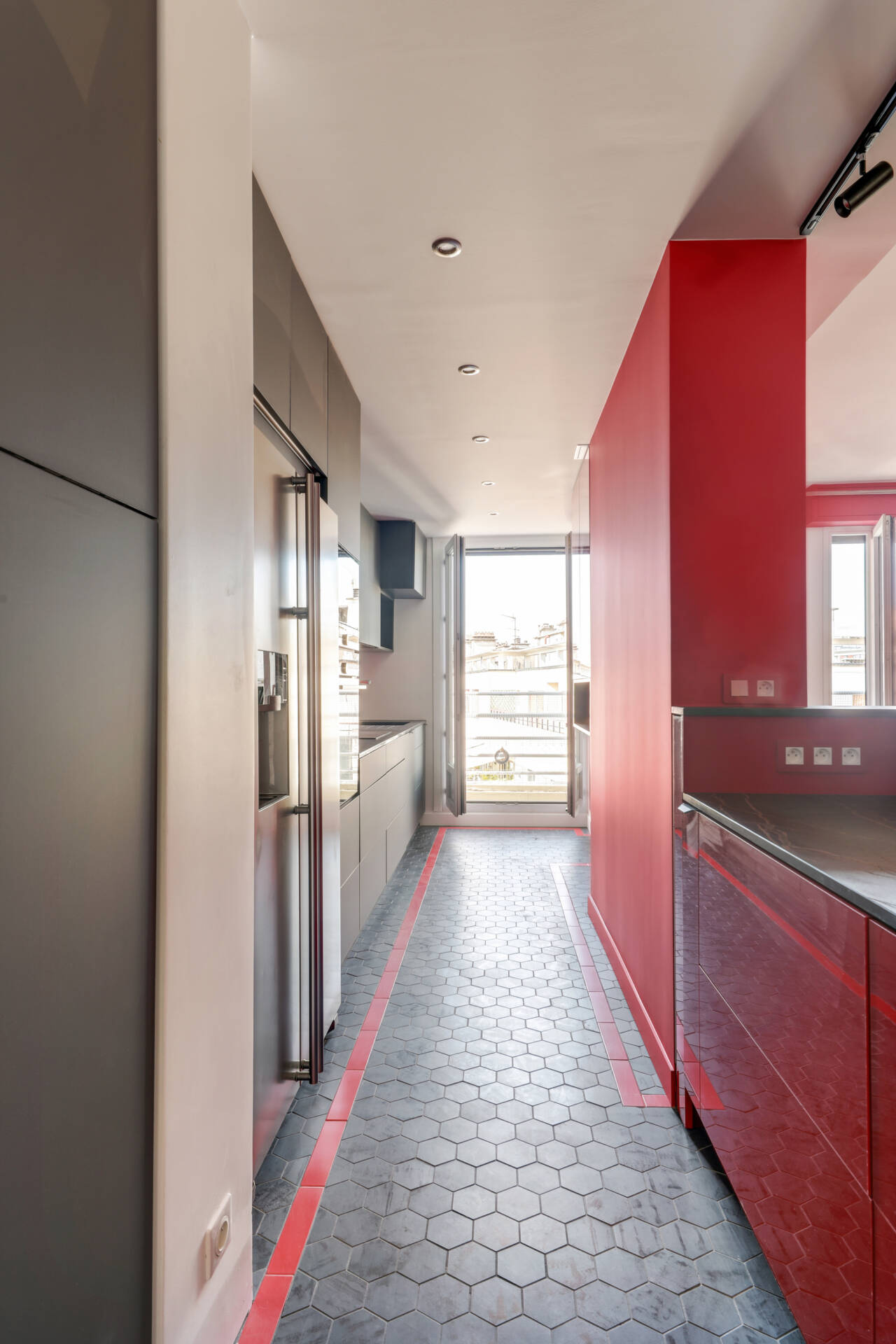 Quel retour sur investissement après une rénovation de cuisine à Paris 19ème ? confiez votre rénovation de cuisine à roi rénovation, spécialiste à paris 19. bénéficiez d’un service sur mesure, de conseils professionnels et d’une transformation de qualité pour votre espace culinaire.
