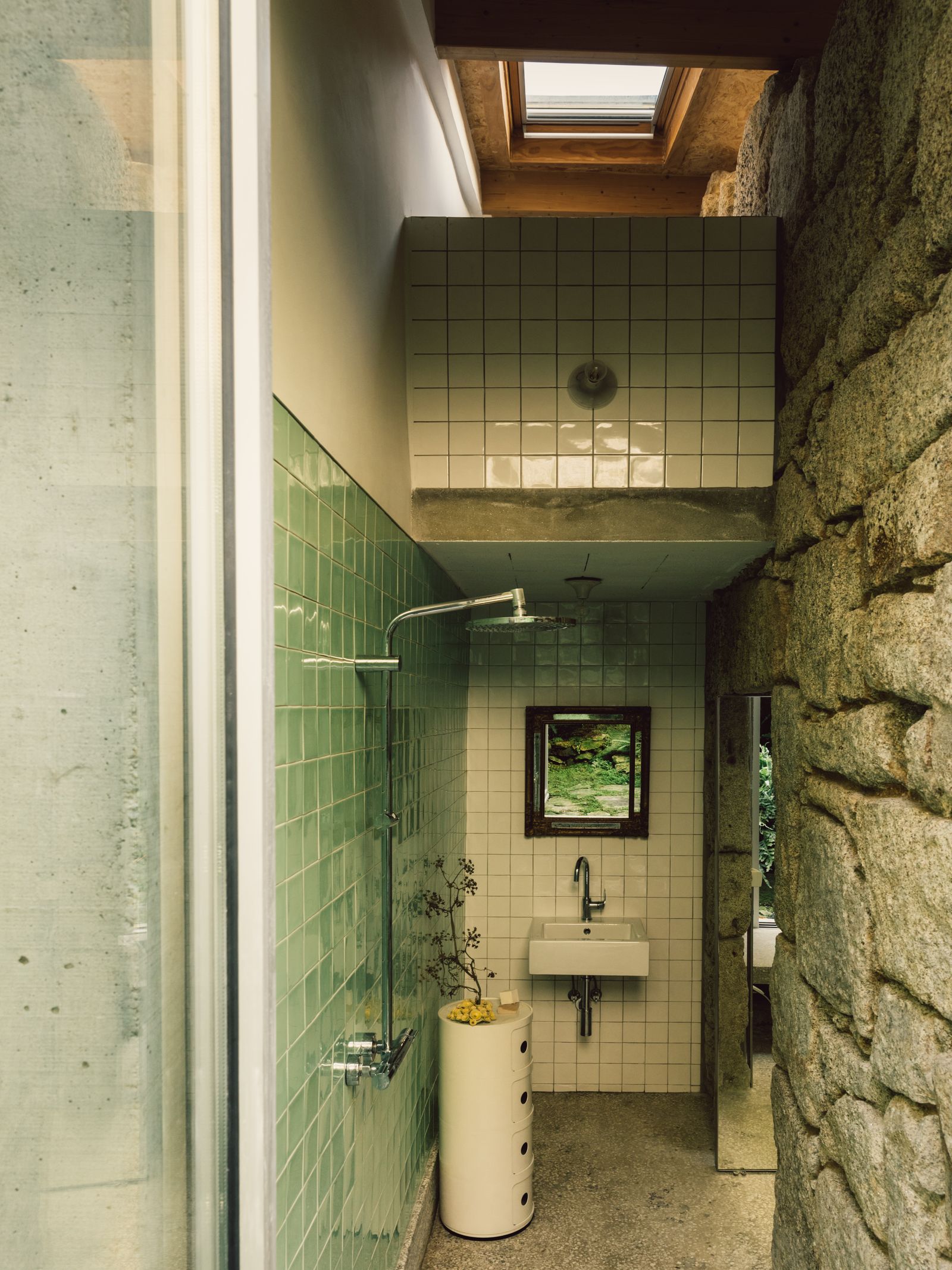 Rénover sa salle de bain avec un architecte à Paris 19 confiez la rénovation ou la création de votre salle de bain à un architecte à paris 19. profitez d’un espace moderne, fonctionnel et élégant, conçu sur-mesure selon vos envies et besoins.