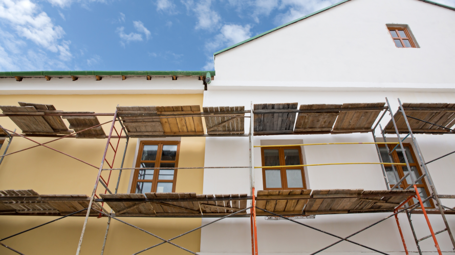 découvrez les prix pour un ravalement de façade : tarifs moyens, facteurs influençant le coût et conseils pour bien estimer votre projet de rénovation extérieure.