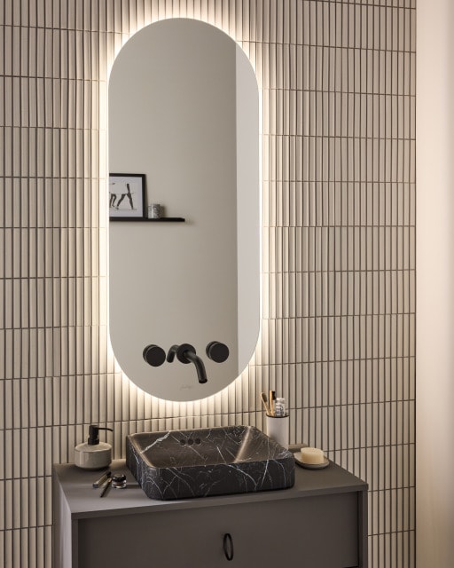 découvrez des inspirations et conseils pour une salle de bain minimaliste à paris 75019 : design épuré, rangements astucieux et ambiance zen, parfaits pour optimiser votre espace urbain.